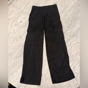 American Eagle- NWOT Cargo Pants